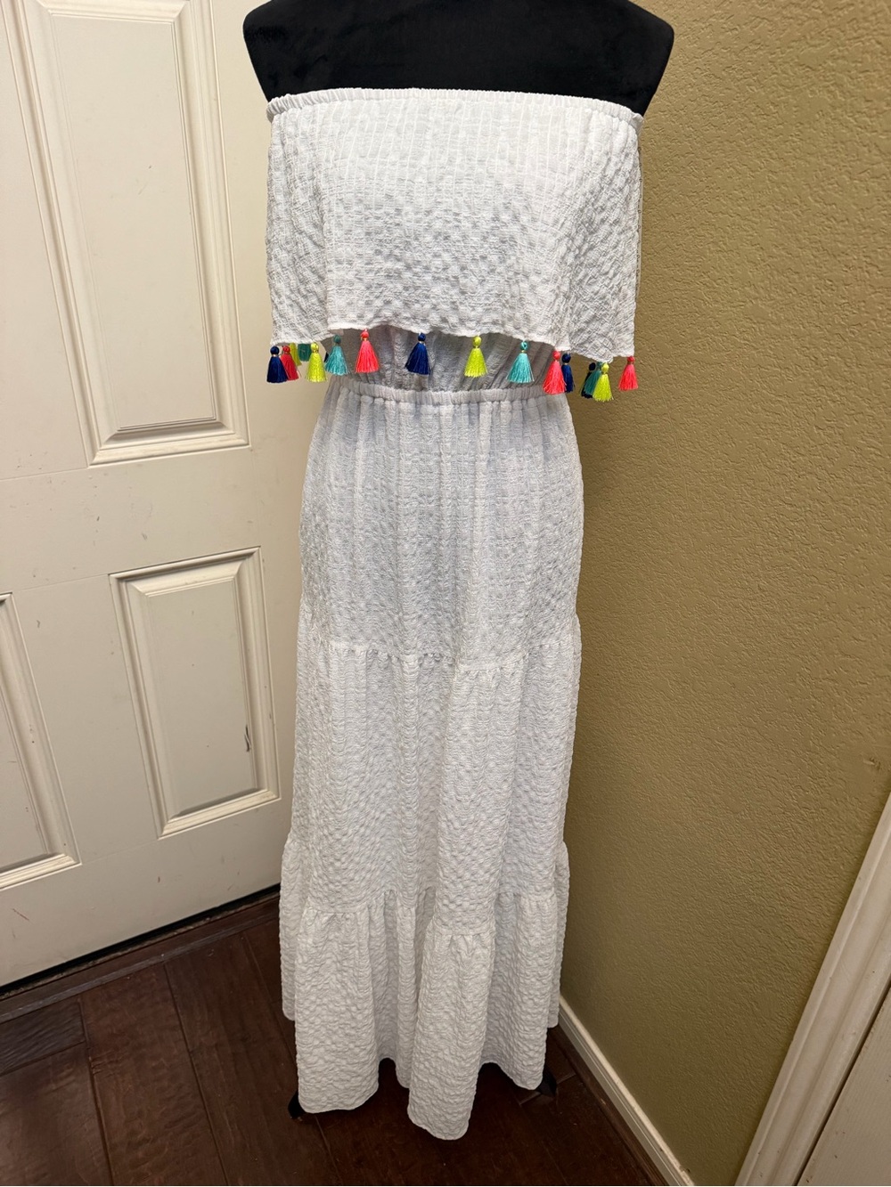 Lilly Pulitzer Caridee Strapless Maxi Dress with Colorful Tassels size Small NWT